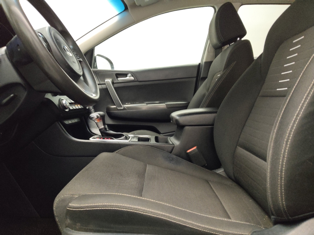 2022 Kia Sportage LX - Photo 13
