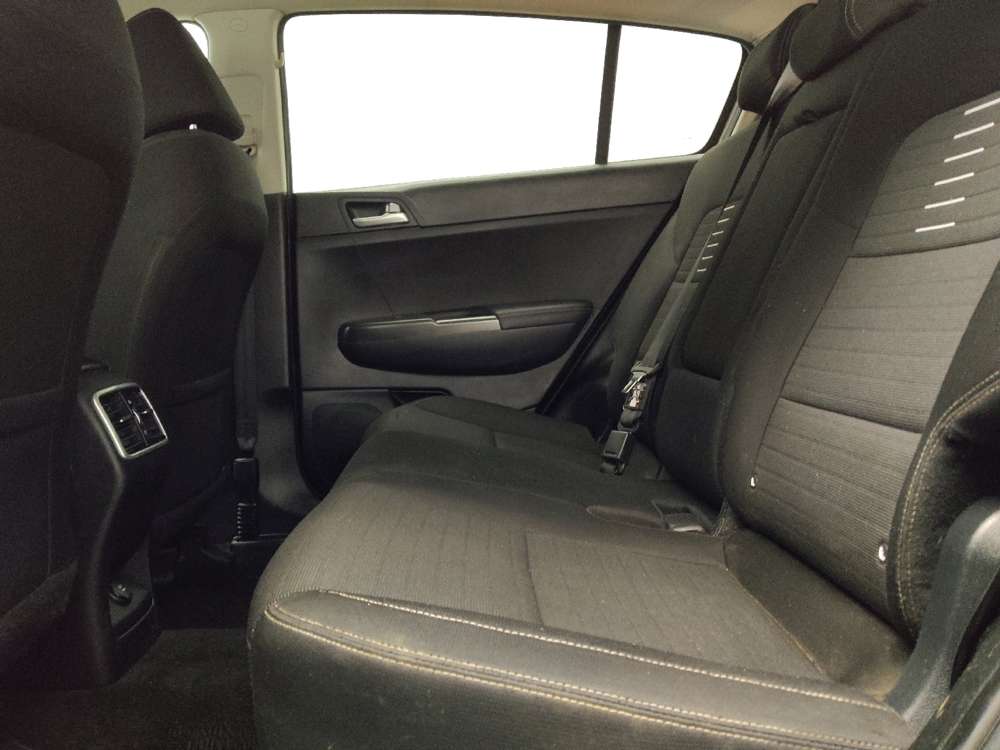2022 Kia Sportage LX - Photo 14