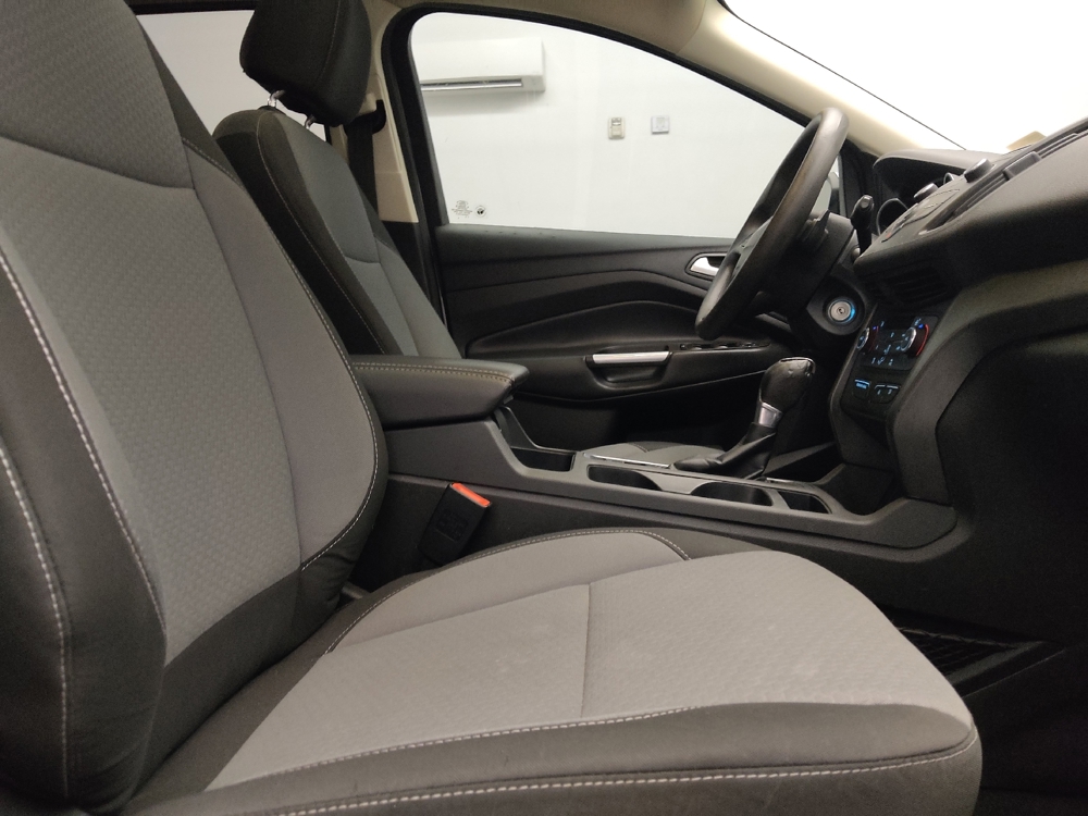 2017 Ford Escape SE - Photo 16