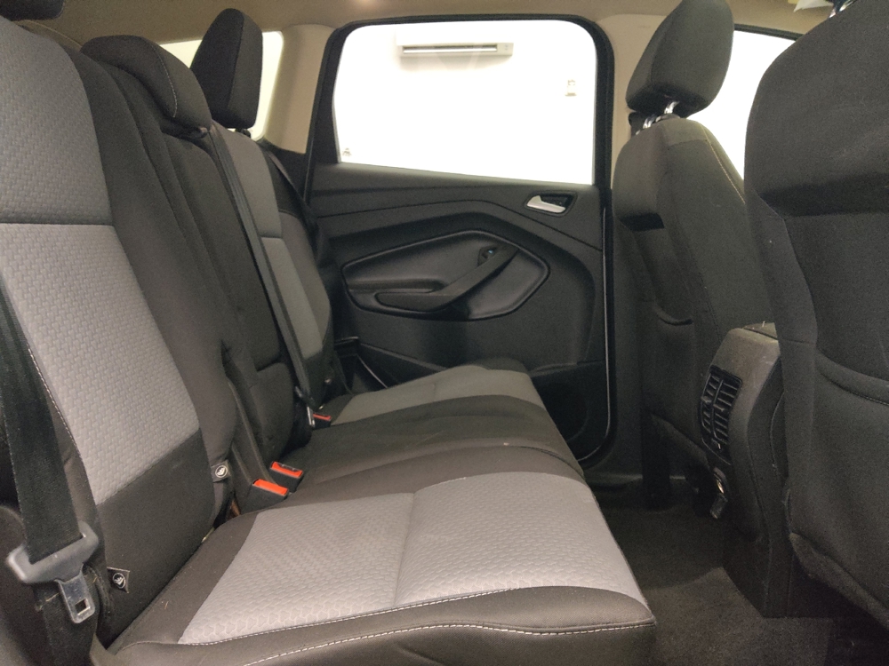 2017 Ford Escape SE - Photo 15