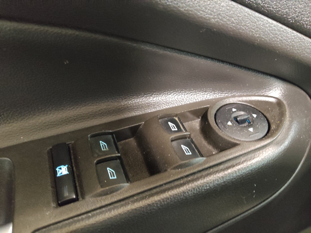 2017 Ford Escape SE - Photo 21