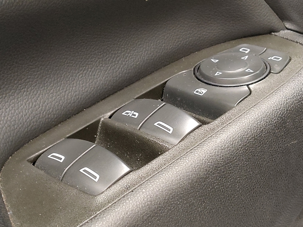 2023 Chevrolet Equinox LT - Photo 21