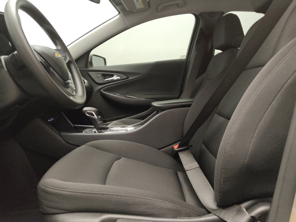 2025 Chevrolet Malibu 1LS - Photo 13