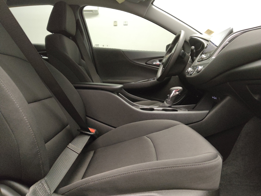 2025 Chevrolet Malibu 1LS - Photo 16