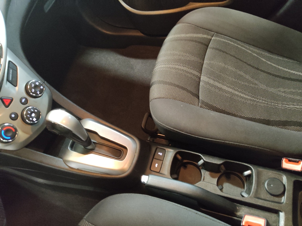 2018 Chevrolet Sonic LT - Photo 20