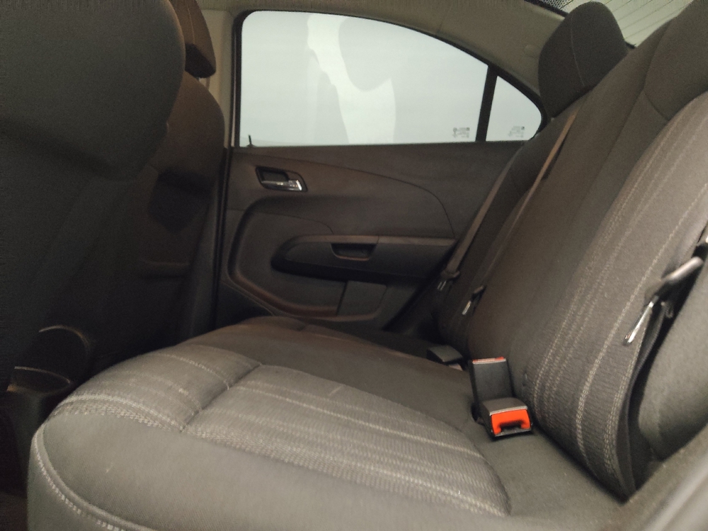 2018 Chevrolet Sonic LT - Photo 14