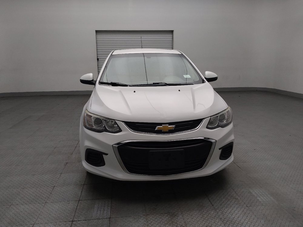 2018 Chevrolet Sonic LT - Photo 11