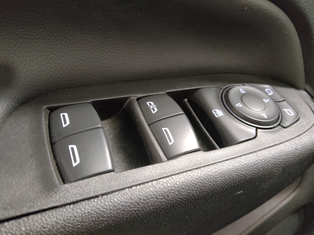 2022 Chevrolet Equinox LT - Photo 21