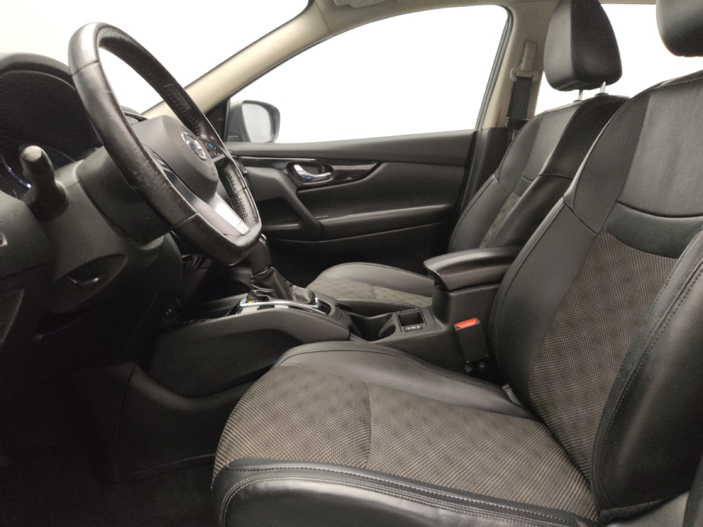2022 Nissan Rogue Sport SV - Photo 13