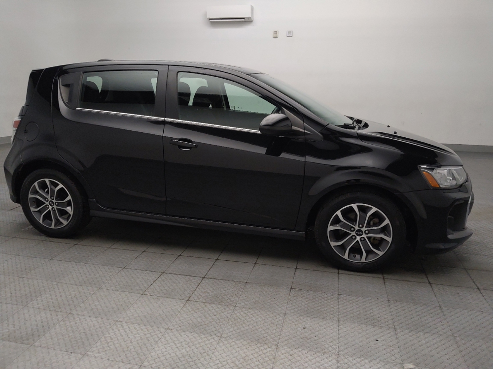 2020 Chevrolet Sonic LT - Photo 9