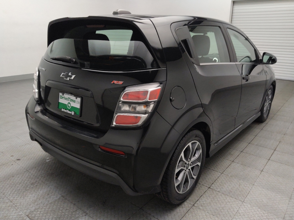 2020 Chevrolet Sonic LT - Photo 7