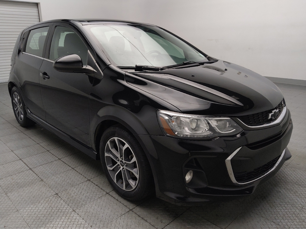 2020 Chevrolet Sonic LT - Photo 10