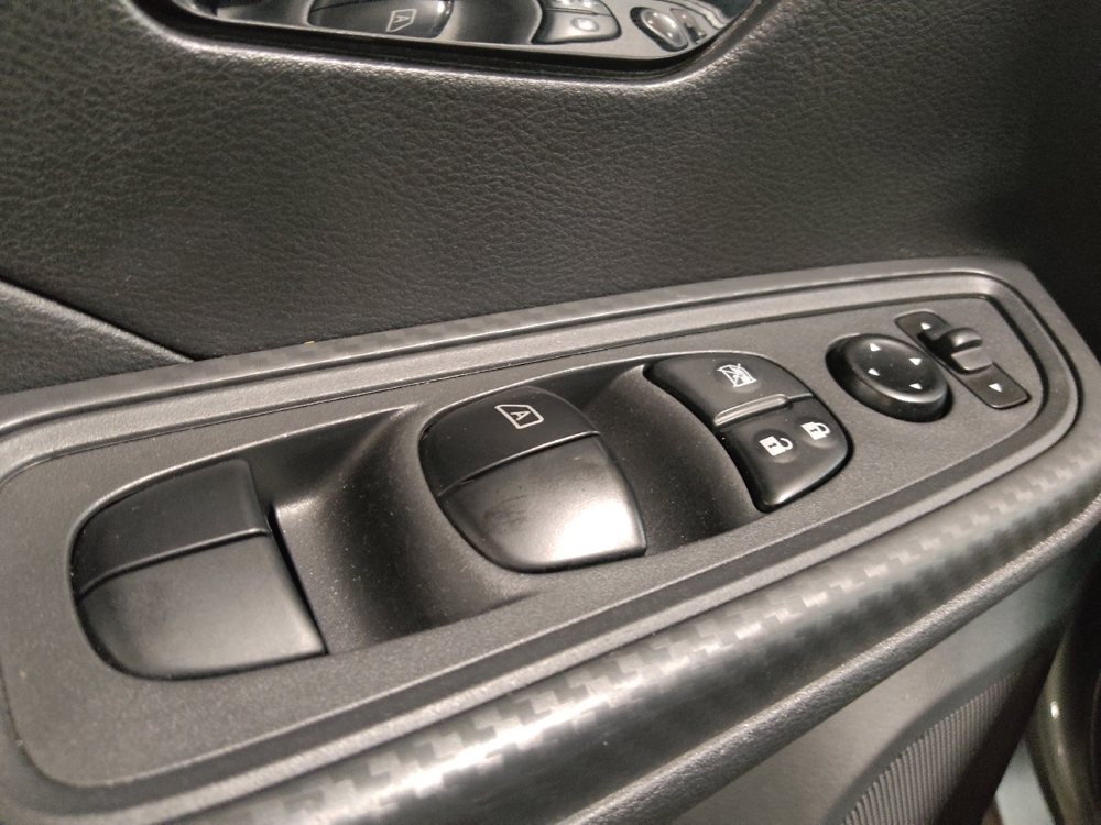2025 Nissan Versa Sedan SV - Photo 21