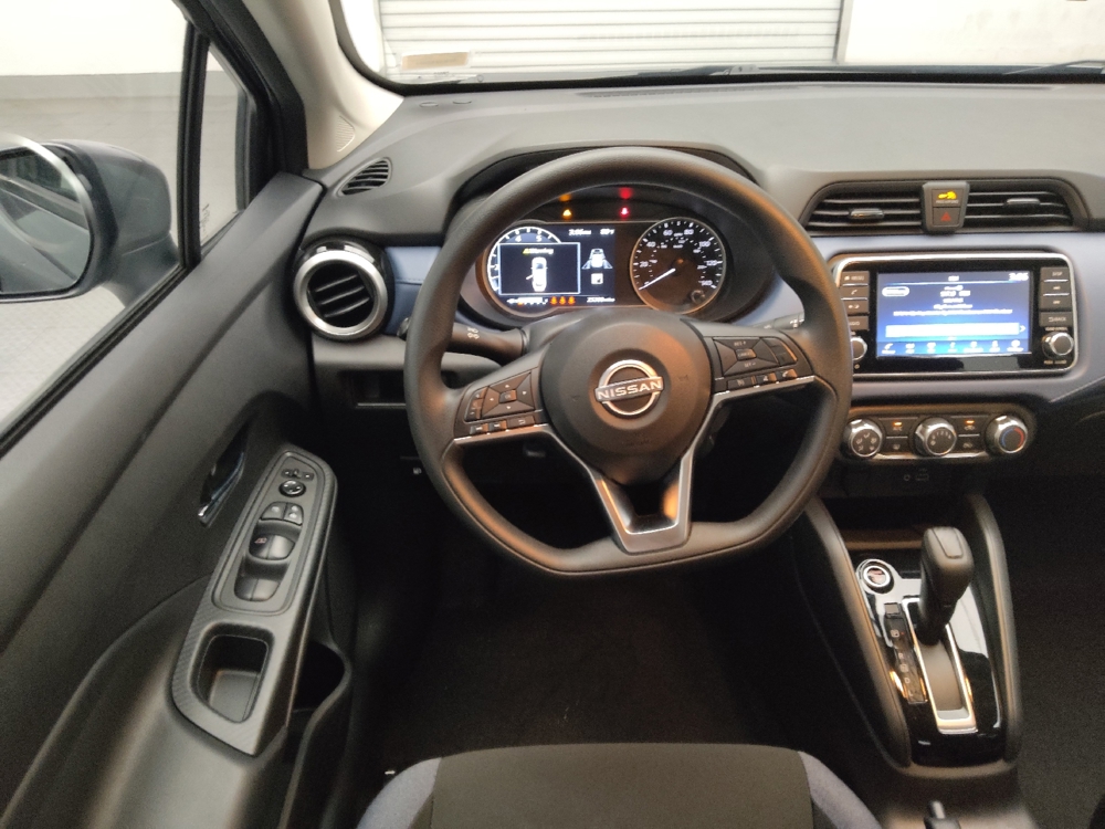 2025 Nissan Versa Sedan SV - Photo 17