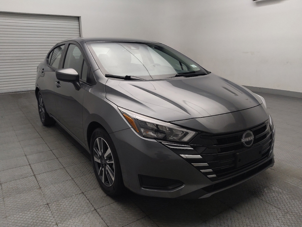 2025 Nissan Versa Sedan SV - Photo 10