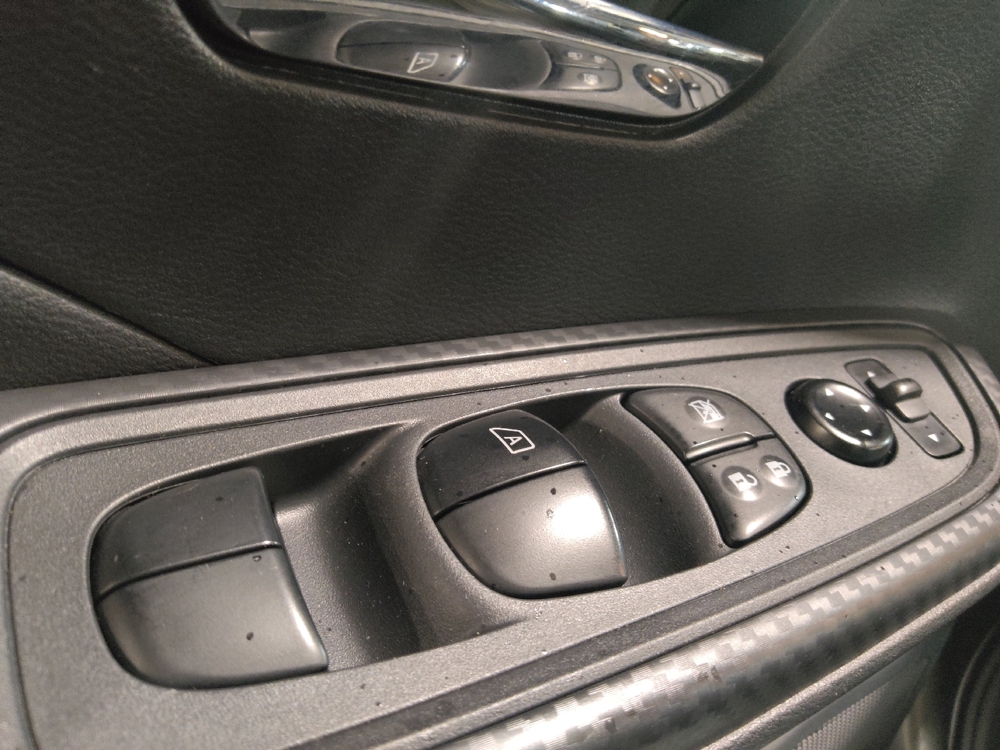 2025 Nissan Versa Sedan SV - Photo 21