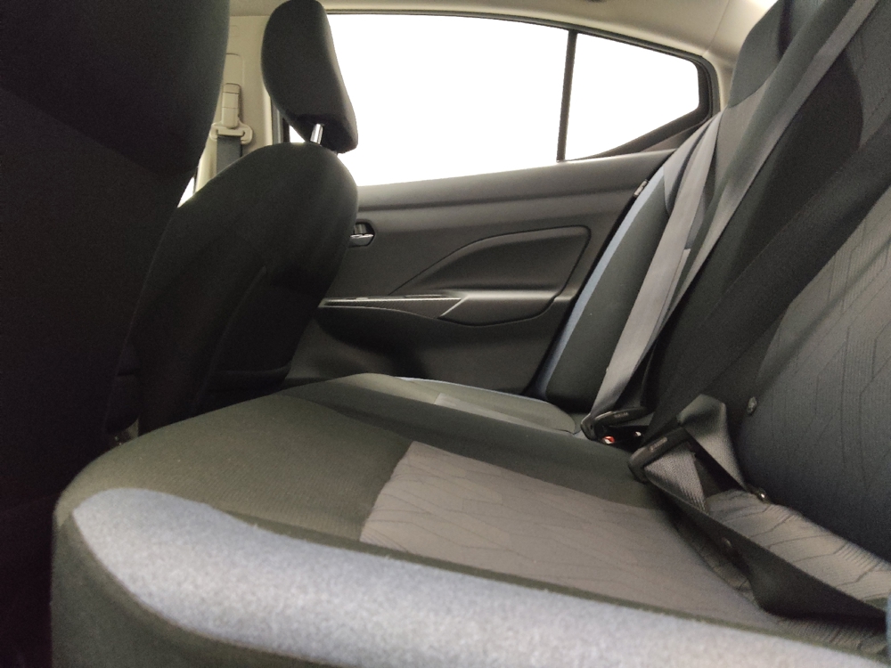 2025 Nissan Versa Sedan SV - Photo 14