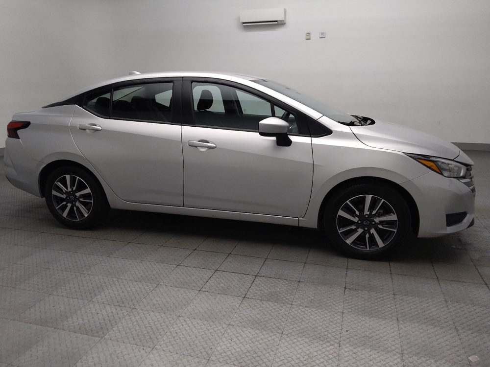 2025 Nissan Versa Sedan SV - Photo 9