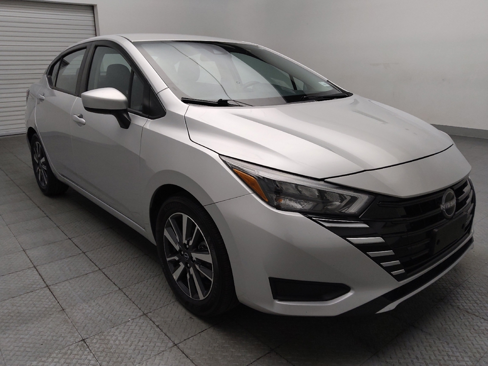 2025 Nissan Versa Sedan SV - Photo 10