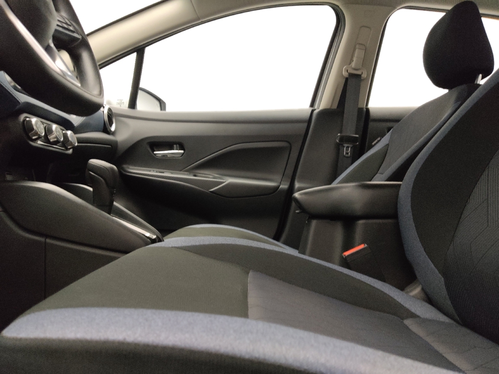 2025 Nissan Versa Sedan SV - Photo 13