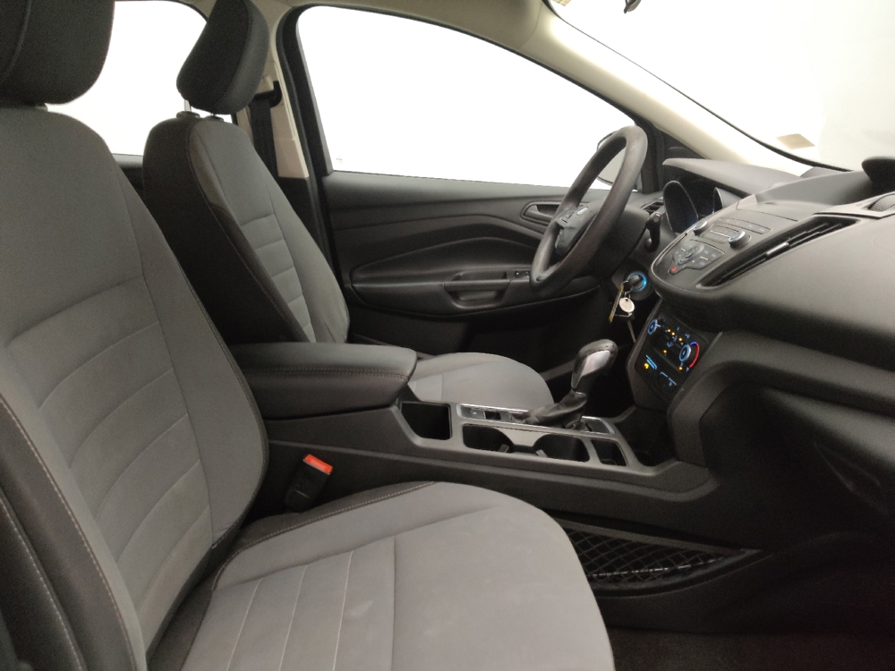 2019 Ford Escape S - Photo 16