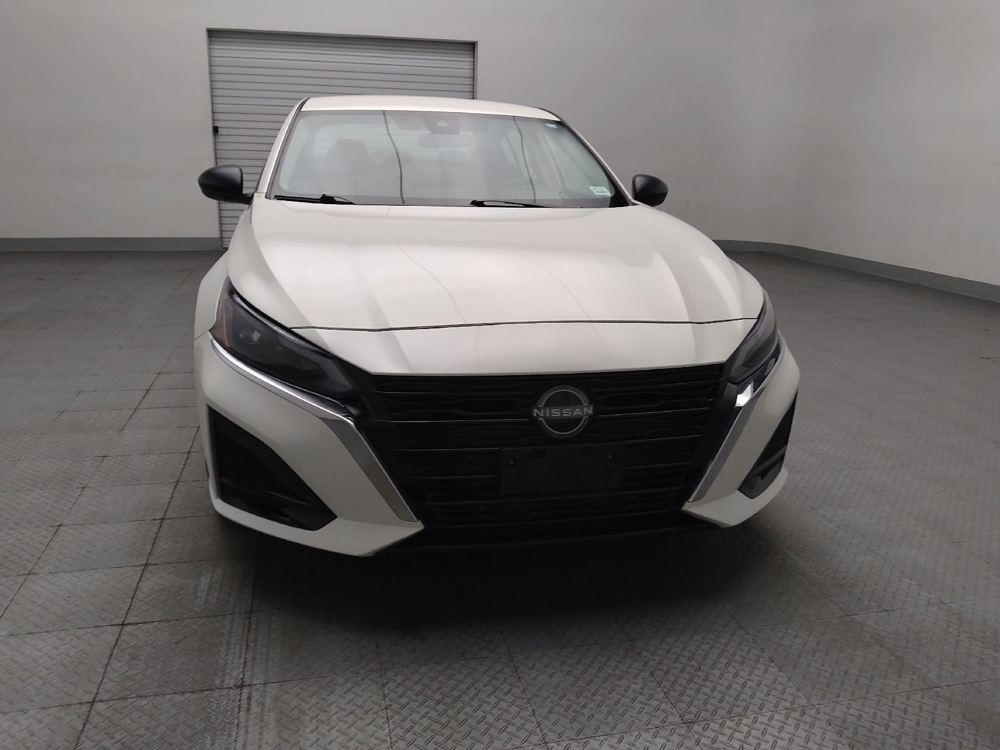 2025 Nissan Altima SV - Photo 12