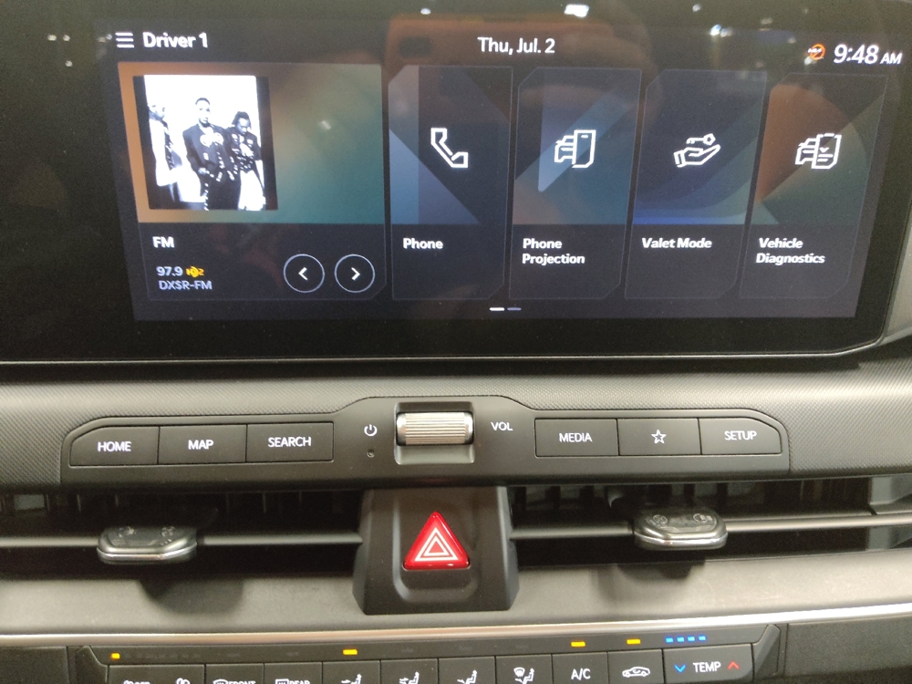 2025 Kia K4 LXS - Photo 19