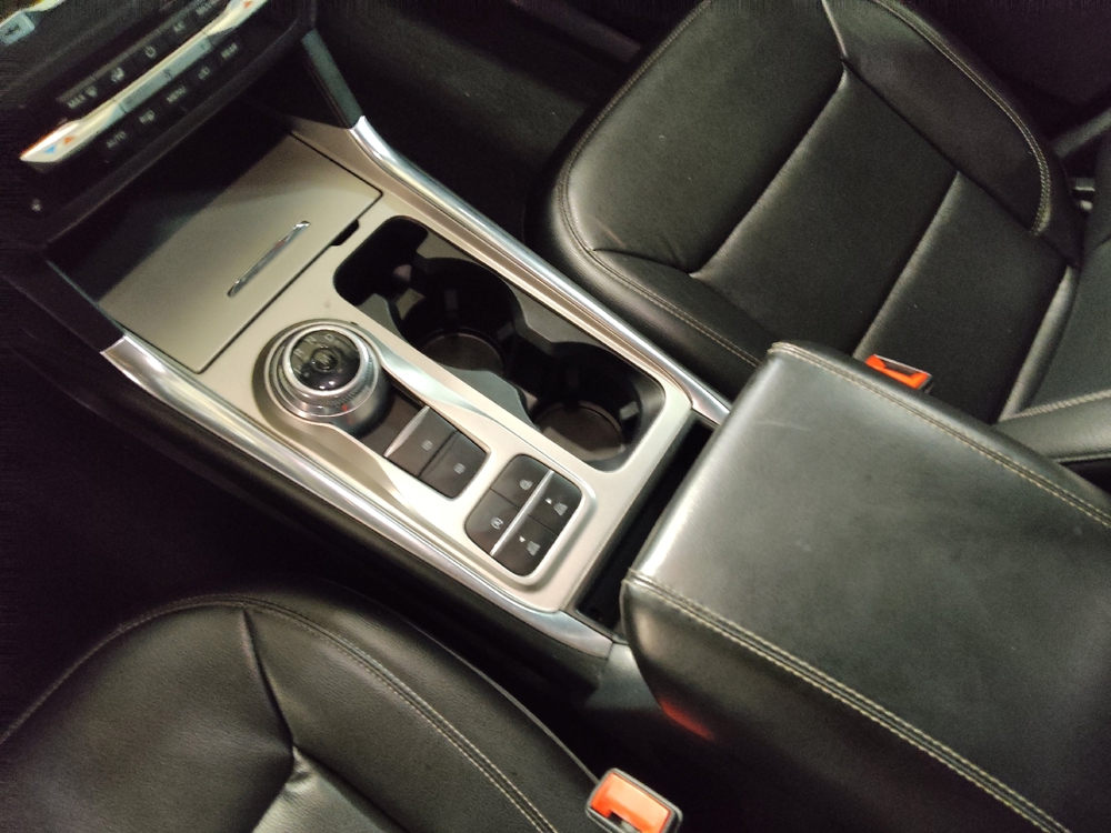 2020 Ford Explorer XLT - Photo 20