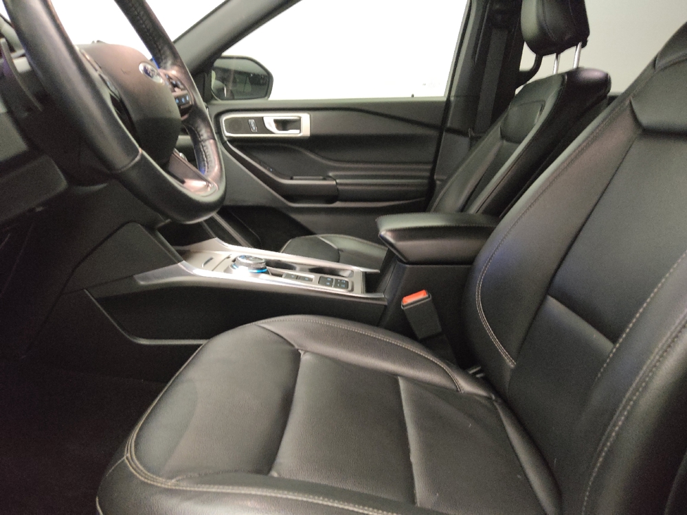 2020 Ford Explorer XLT - Photo 13