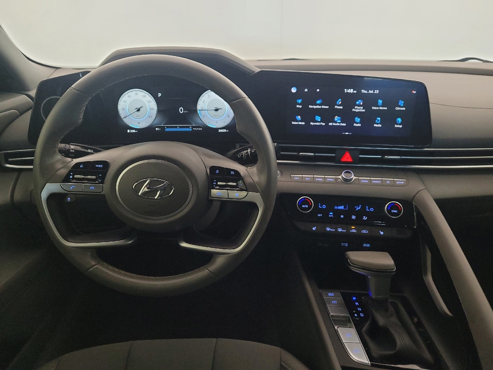 2023 Hyundai Elantra SEL - Photo 17