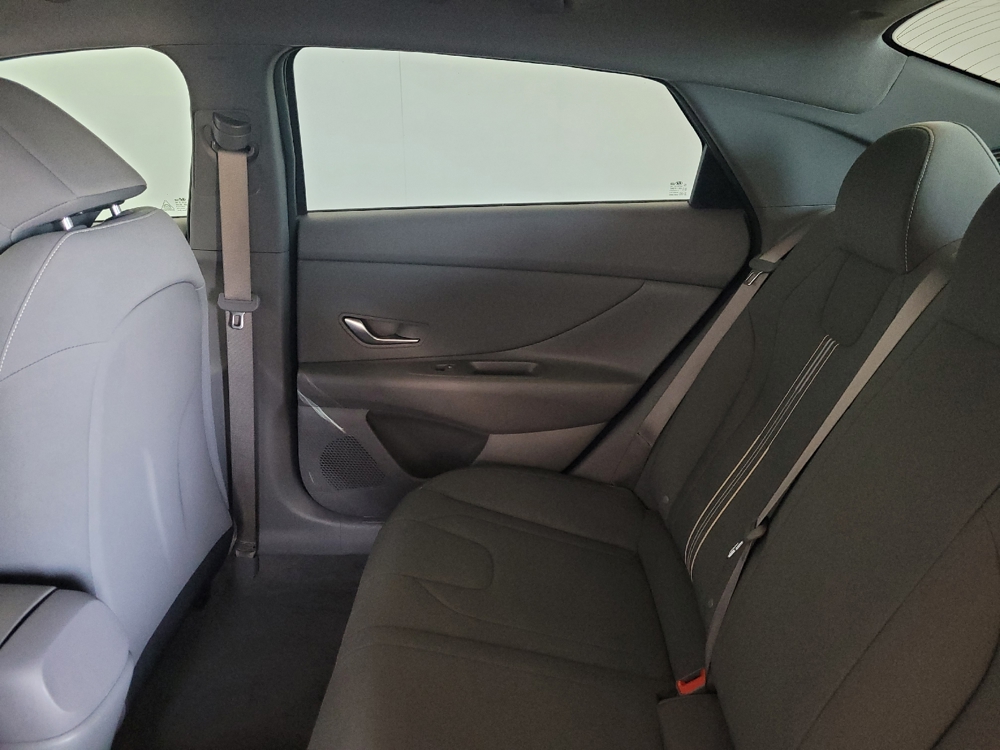 2023 Hyundai Elantra SEL - Photo 14