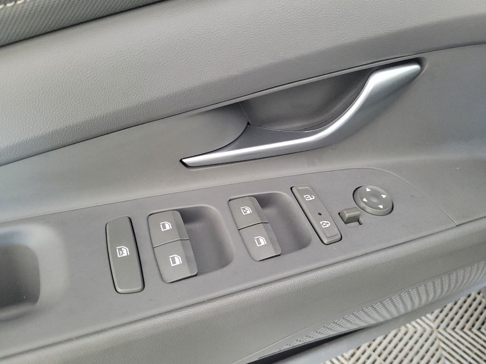 2023 Hyundai Elantra SEL - Photo 21