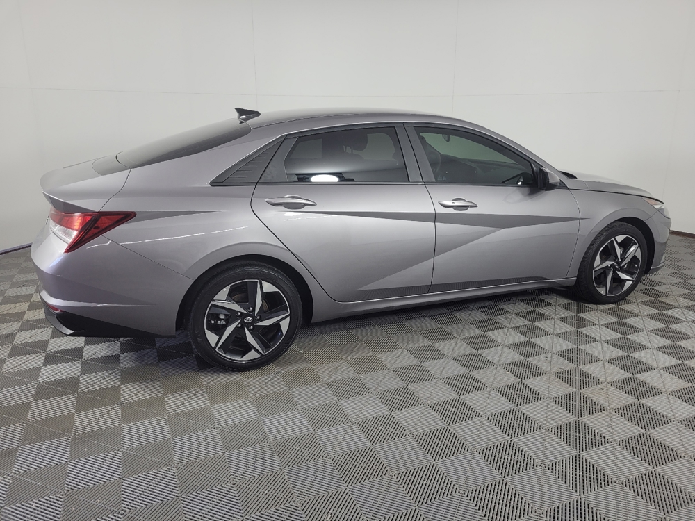 2023 Hyundai Elantra SEL - Photo 8