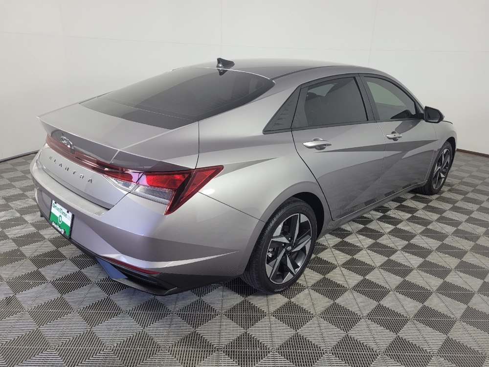 2023 Hyundai Elantra SEL - Photo 7