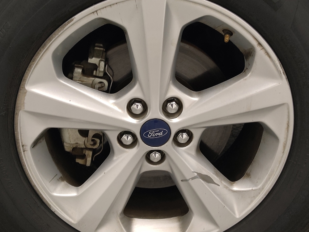 2018 Ford Edge SE - Photo 24