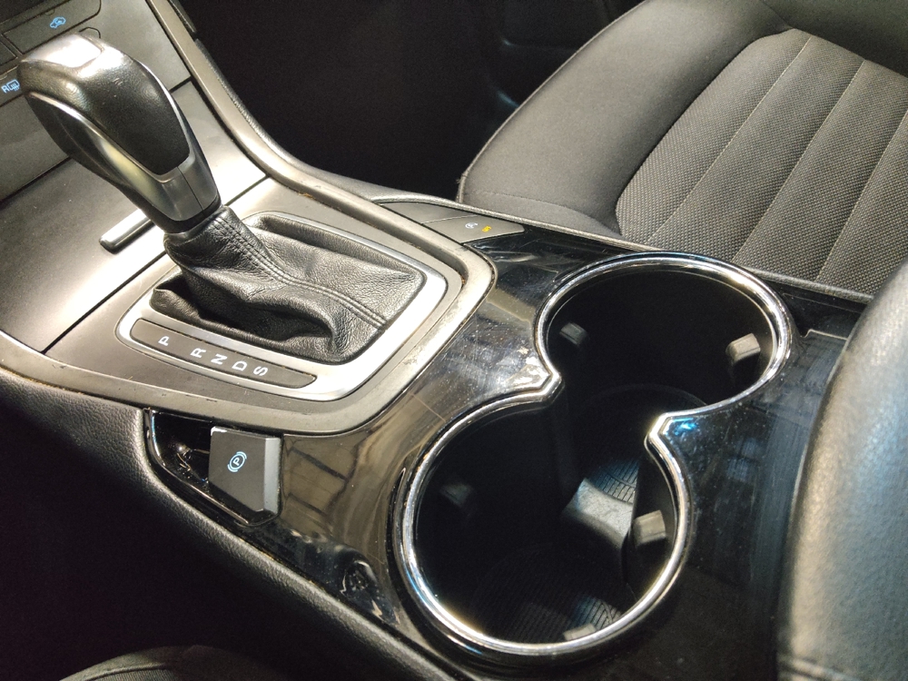 2018 Ford Edge SE - Photo 20