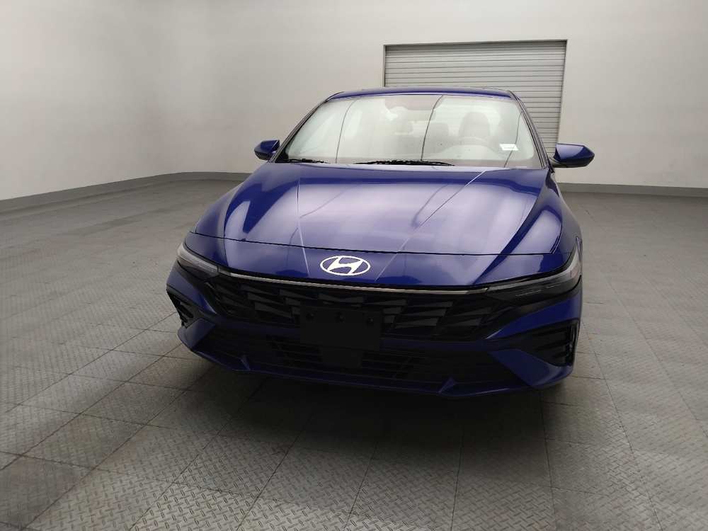 2025 Hyundai Elantra SEL - Photo 12