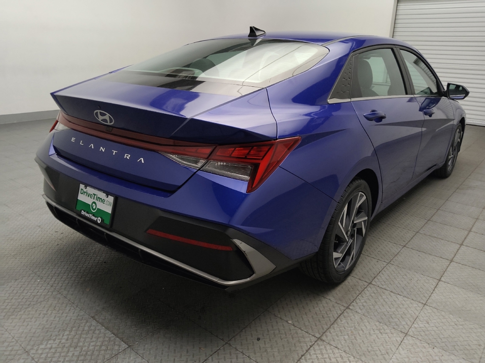 2025 Hyundai Elantra SEL - Photo 7