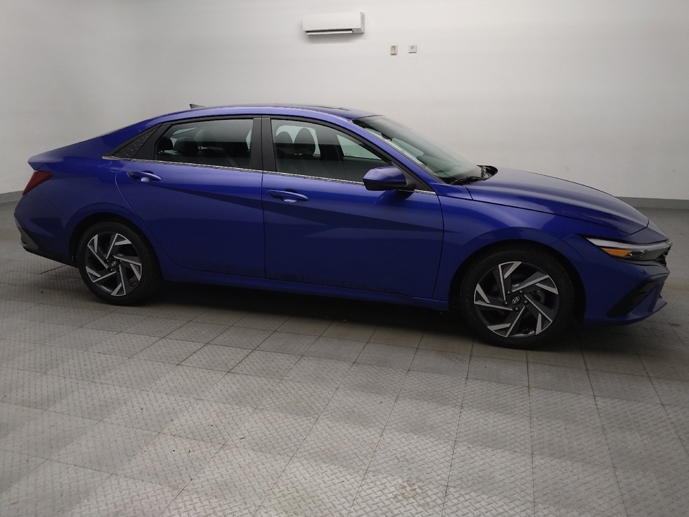 2025 Hyundai Elantra SEL - Photo 9