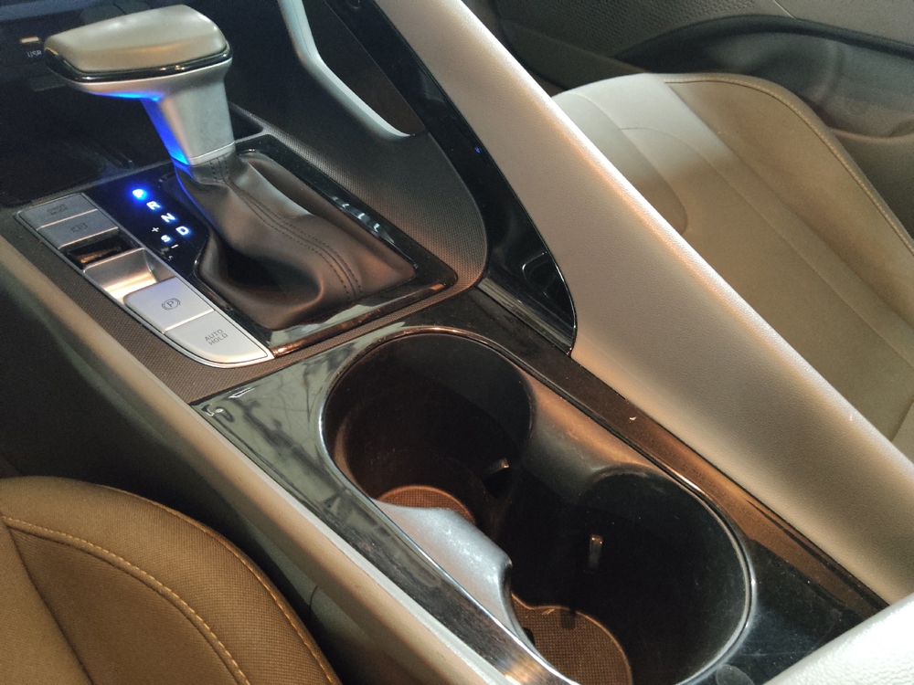 2025 Hyundai Elantra SEL - Photo 20