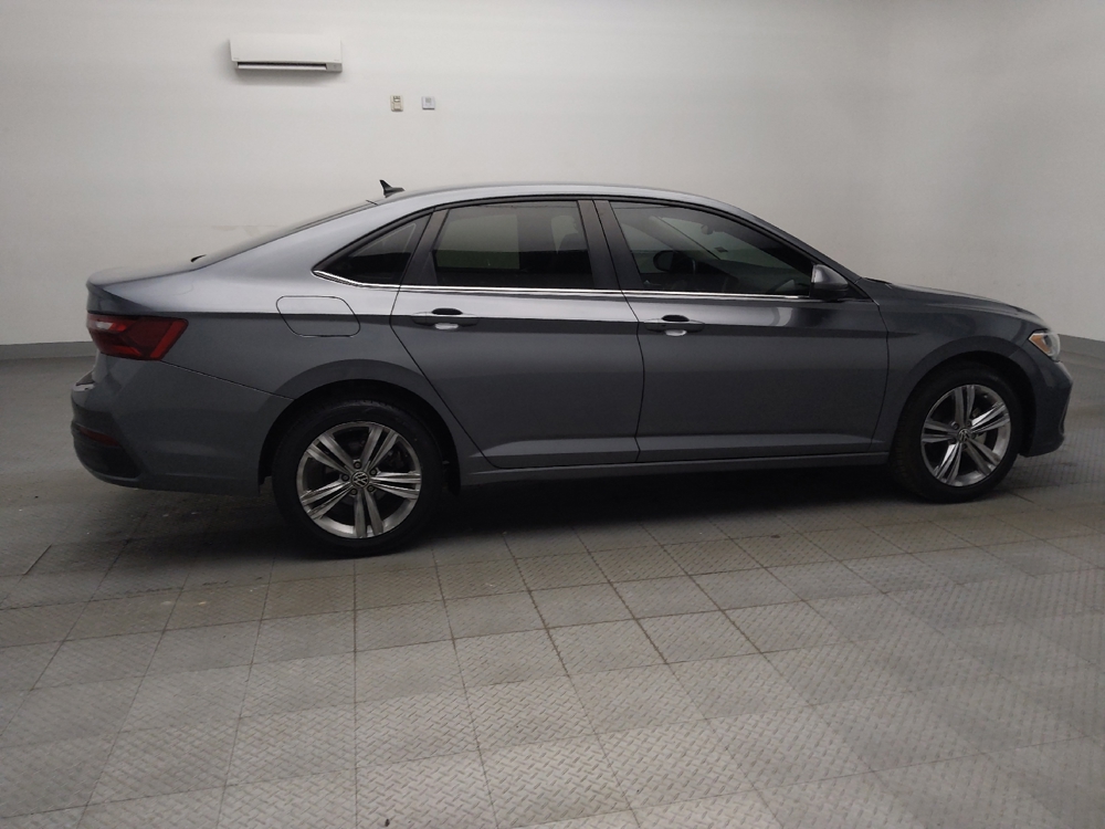 2024 Volkswagen Jetta SE - Photo 8