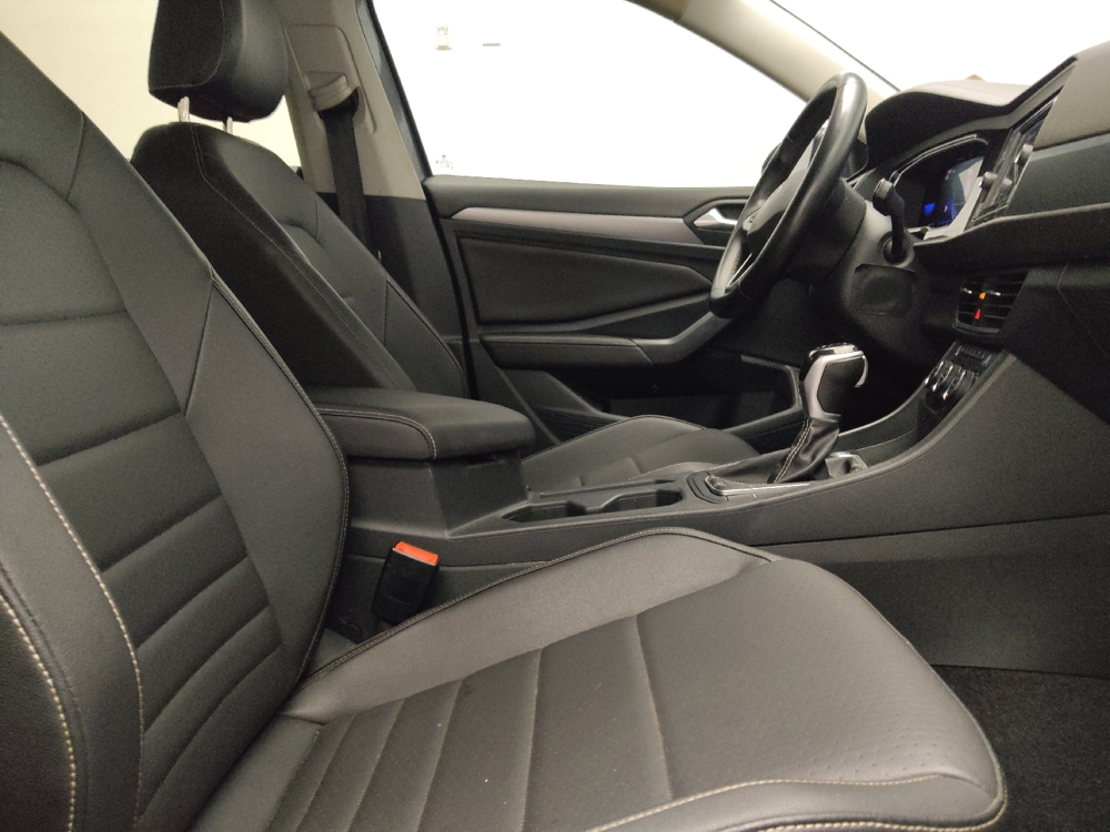 2024 Volkswagen Jetta SE - Photo 16