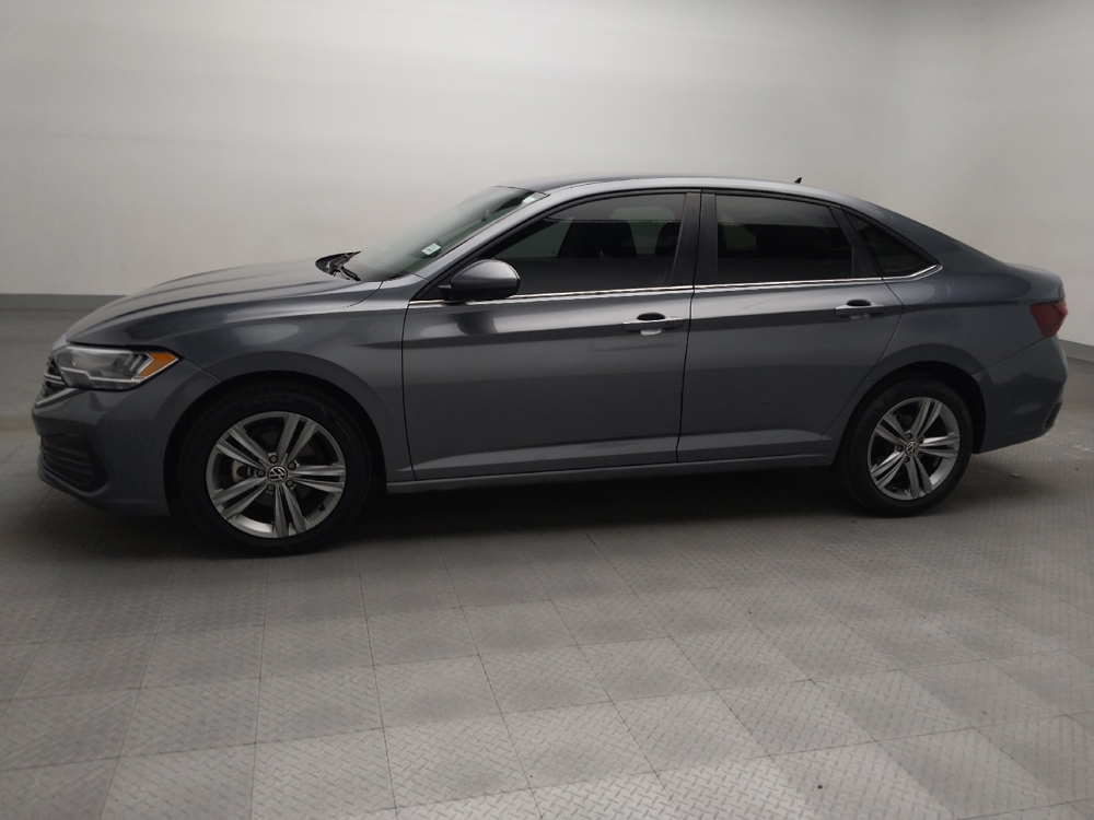 2024 Volkswagen Jetta SE - Photo 2