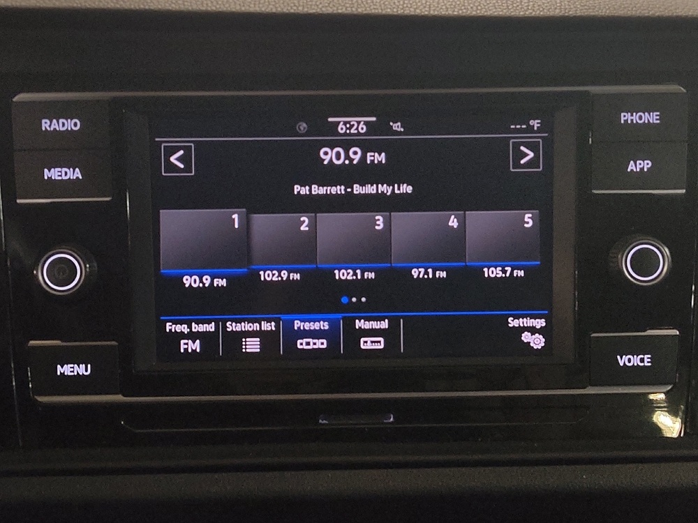 2024 Volkswagen Jetta SE - Photo 19
