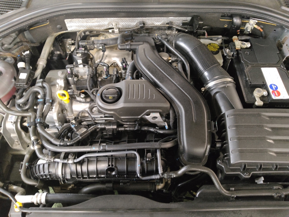 2024 Volkswagen Jetta SE - Photo 23