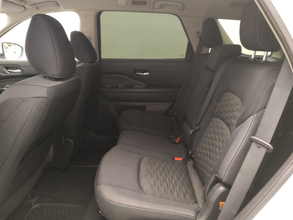2022 Nissan Pathfinder SV - Photo 14