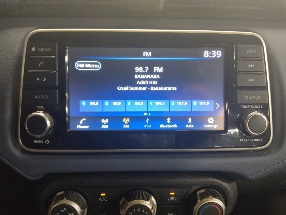 2023 Nissan Versa Sedan SV - Photo 19