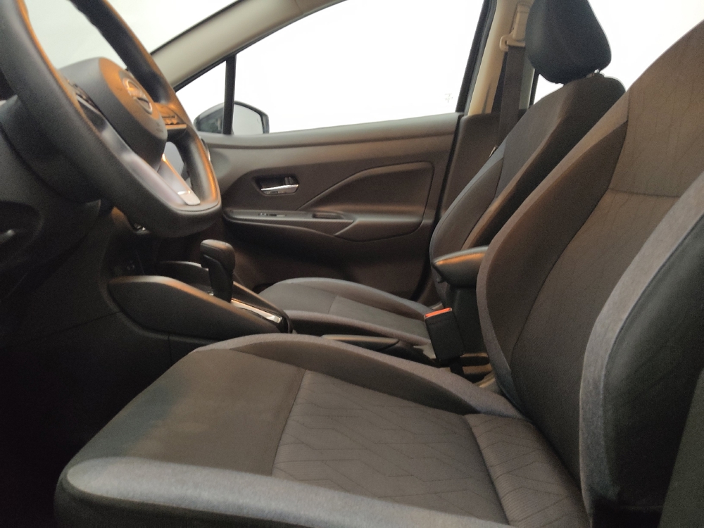 2023 Nissan Versa Sedan SV - Photo 13