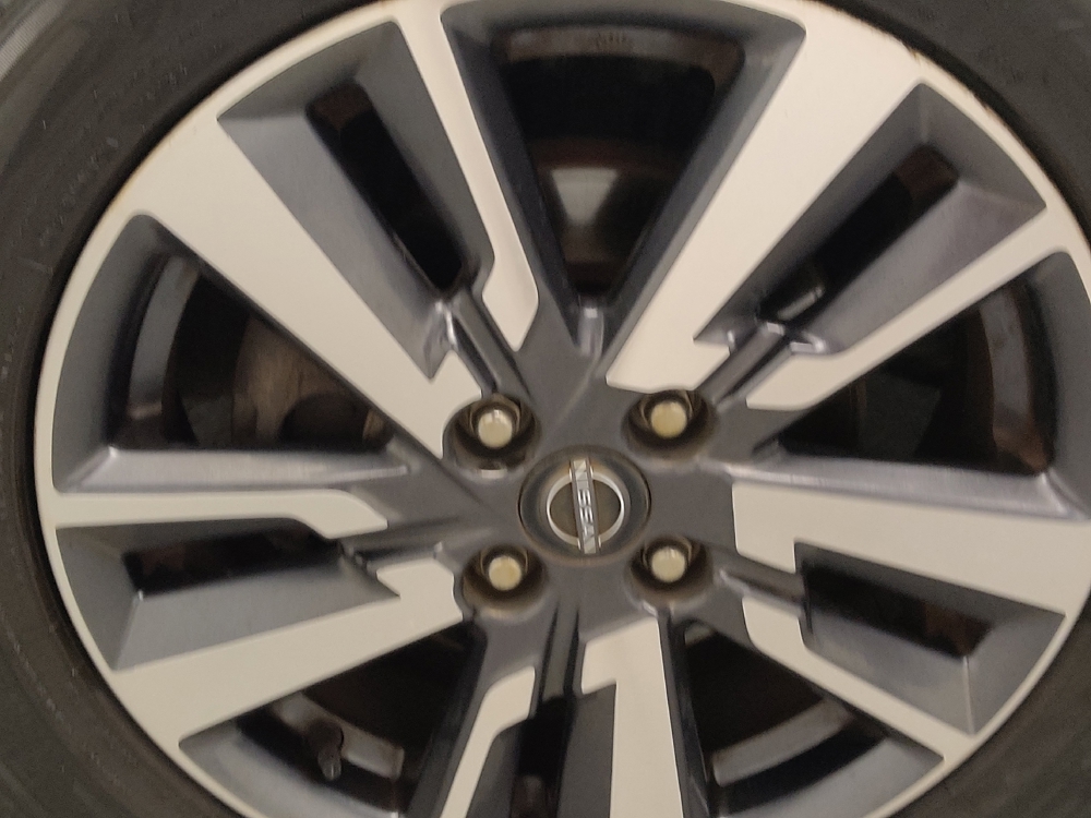 2023 Nissan Versa Sedan SV - Photo 24