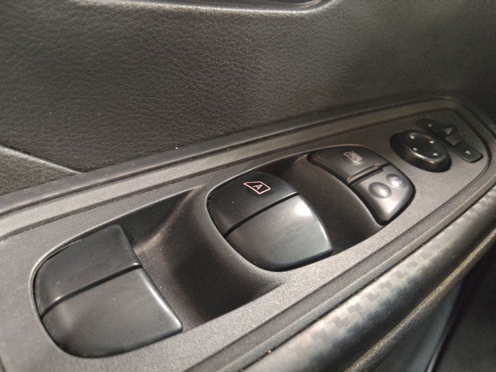 2023 Nissan Versa Sedan SV - Photo 21